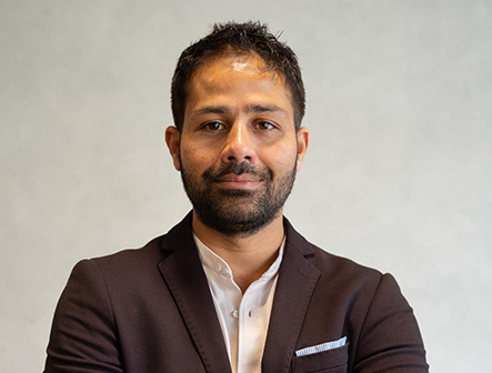 Aadil Khan, Associate Director of Adrianse Global
